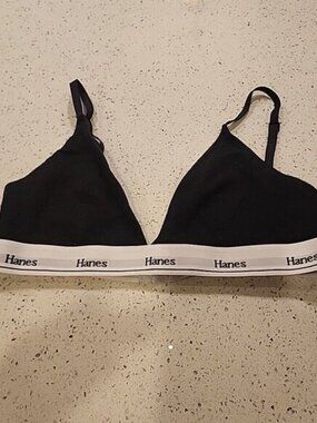 Hanes Bralette Small Black Wireless Unlined